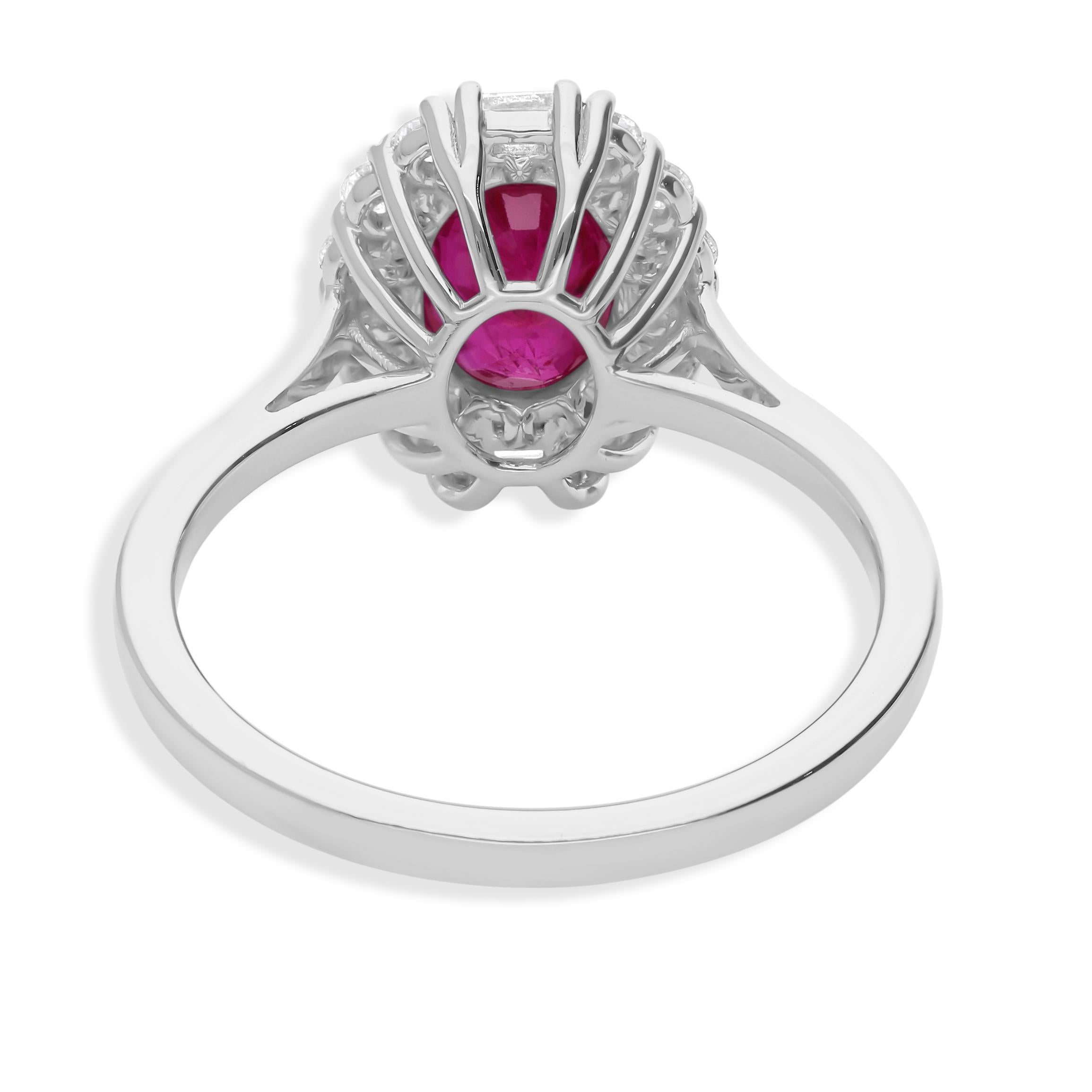 2,05 Karat Oval Rubin Edelstein Ring 0,32 Karat SI/H Diamant 18 Karat Weißgold im Zustand „Neu“ im Angebot in Diera, Dubai