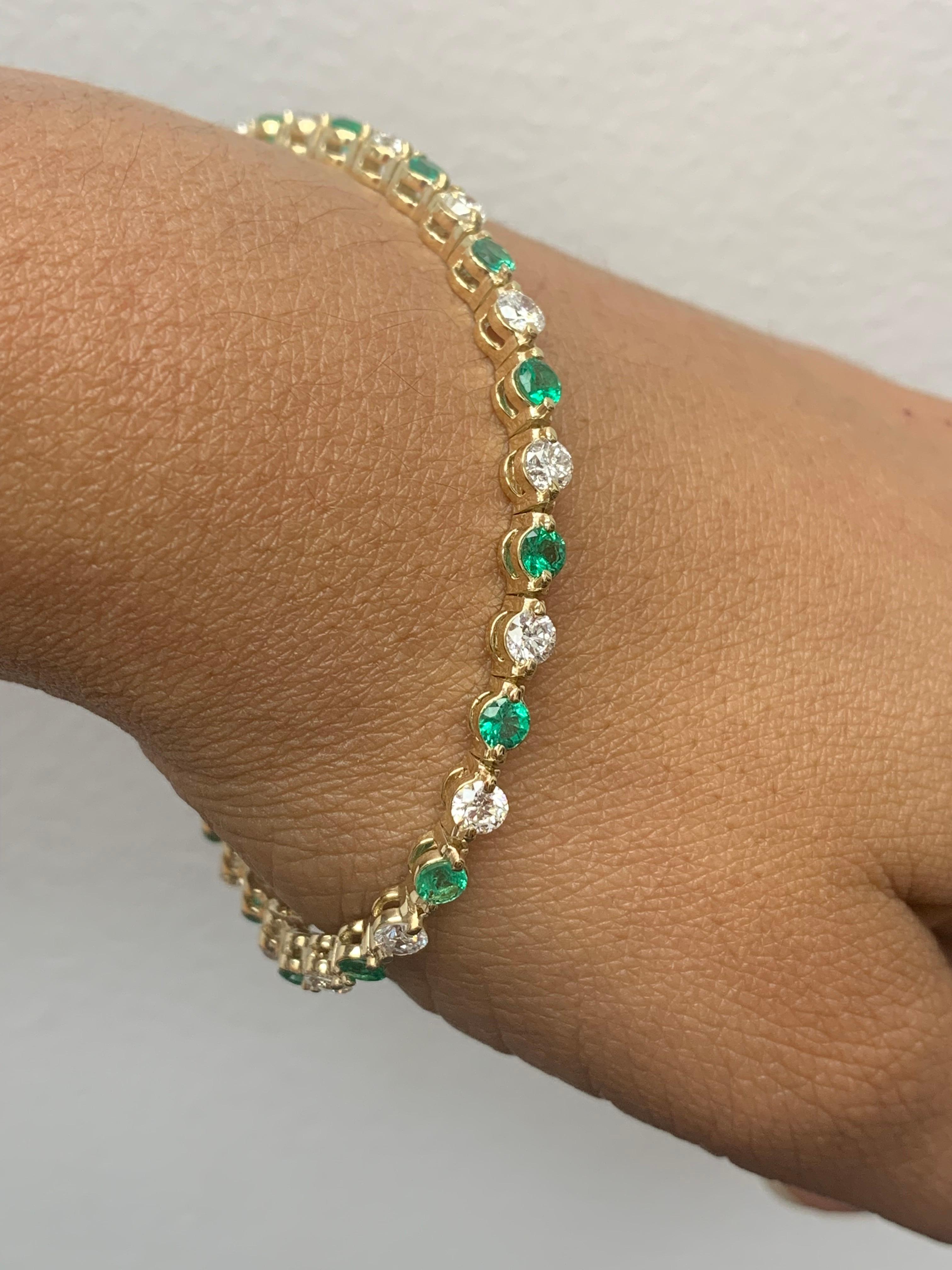 Round Cut 2.05 Carat Round Emerald and Diamond Bracelet in 14K Yellow Gold For Sale