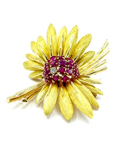 2.05 Carat Round Ruby and Round Brilliant Diamond 18k Yellow Feathered Brooch