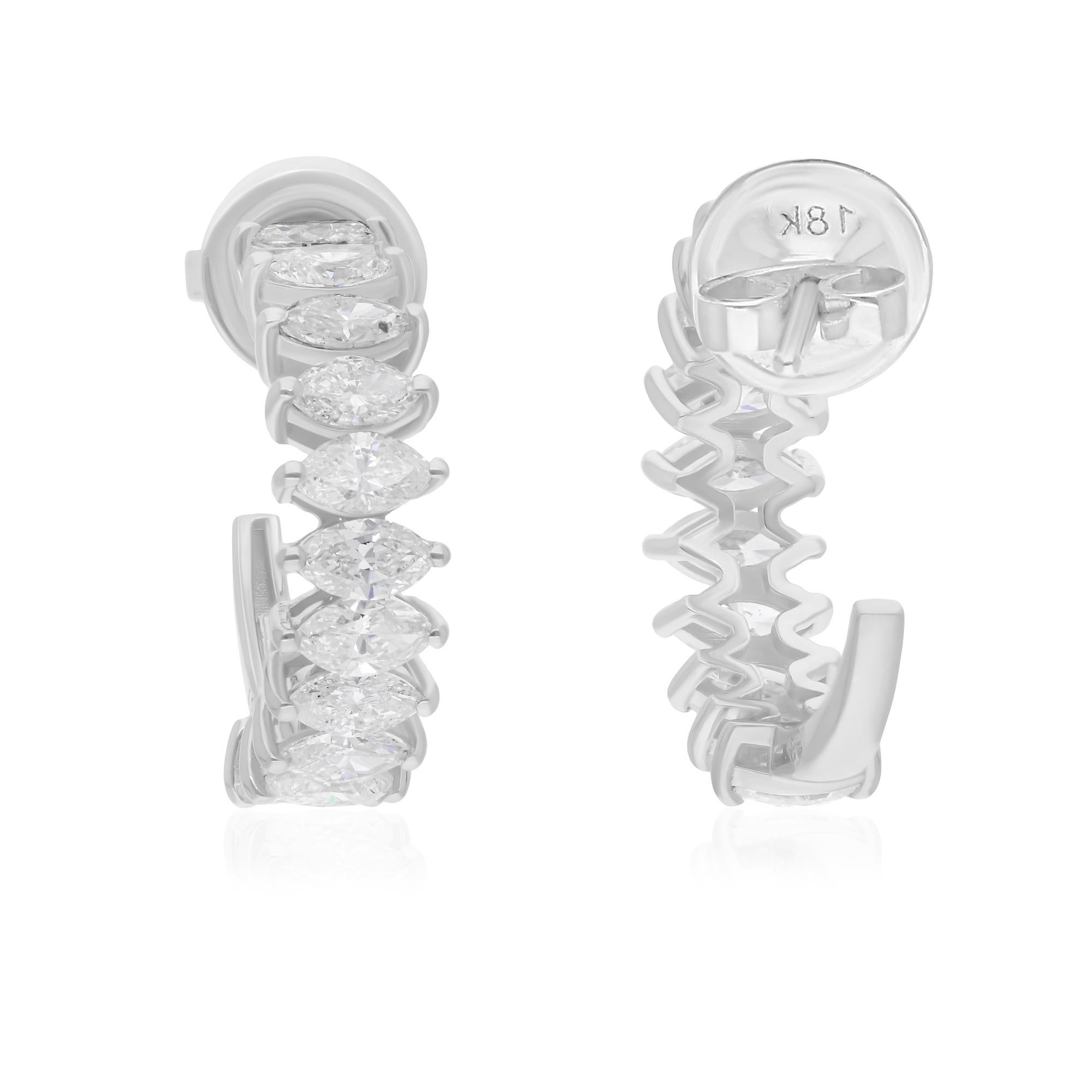 Realizzati in oro a 18 carati, questi squisiti orecchini sono impreziositi da 2,05 carati di diamanti scintillanti.

Segui la vetrina di Spectrum Jewels per vedere le ultime collezioni e i pezzi esclusivi. Spectrum Jewels è orgoglioso di essere