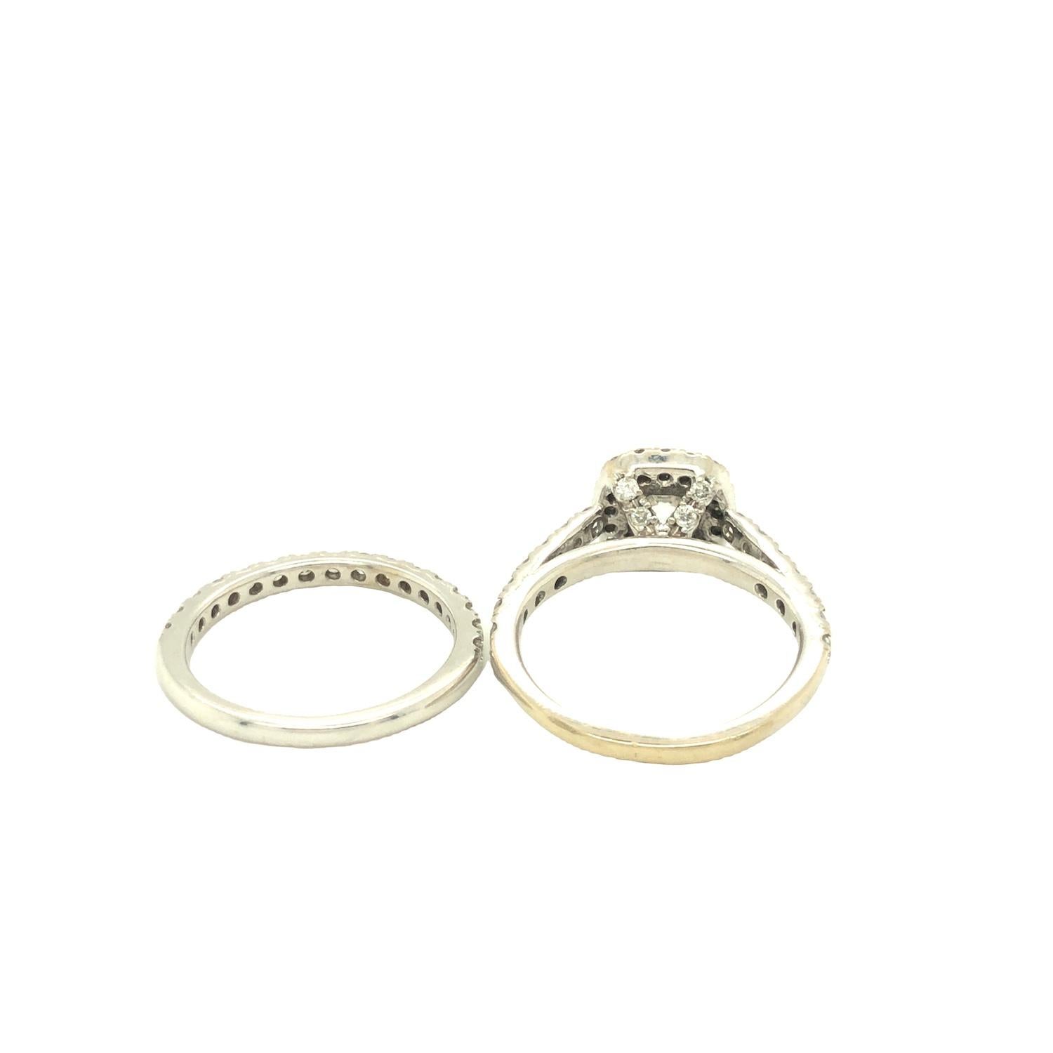 Ensemble bague de fiançailles et anneau de mariage en or blanc 14 carats avec halo de diamants ronds de 2,05 carats au total en vente 1