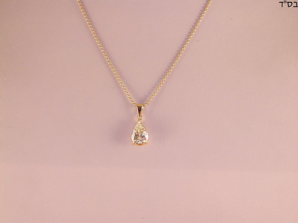 Round Cut 2.05 Carat Yellow Gold Necklace Pear Shape Diamond Solitaire Pendant For Sale