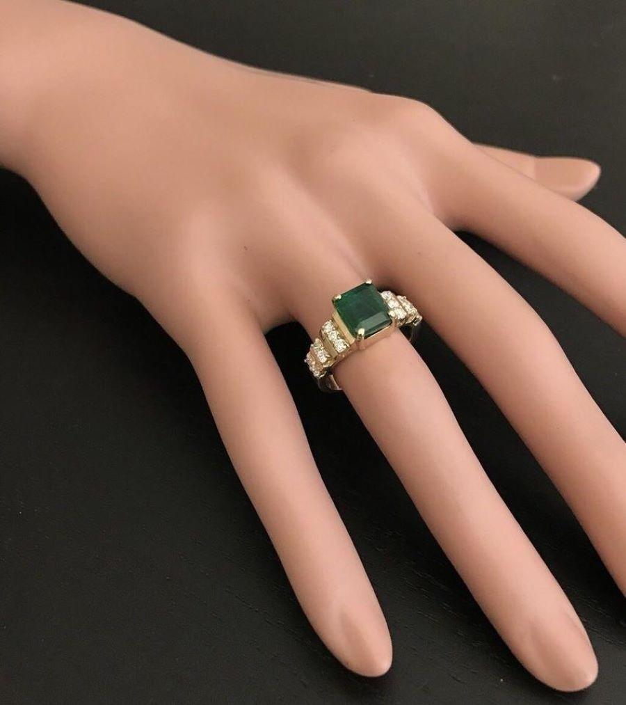 2.05 Carats Natural Emerald and Diamond 14K Solid Yellow Gold Ring For Sale 1