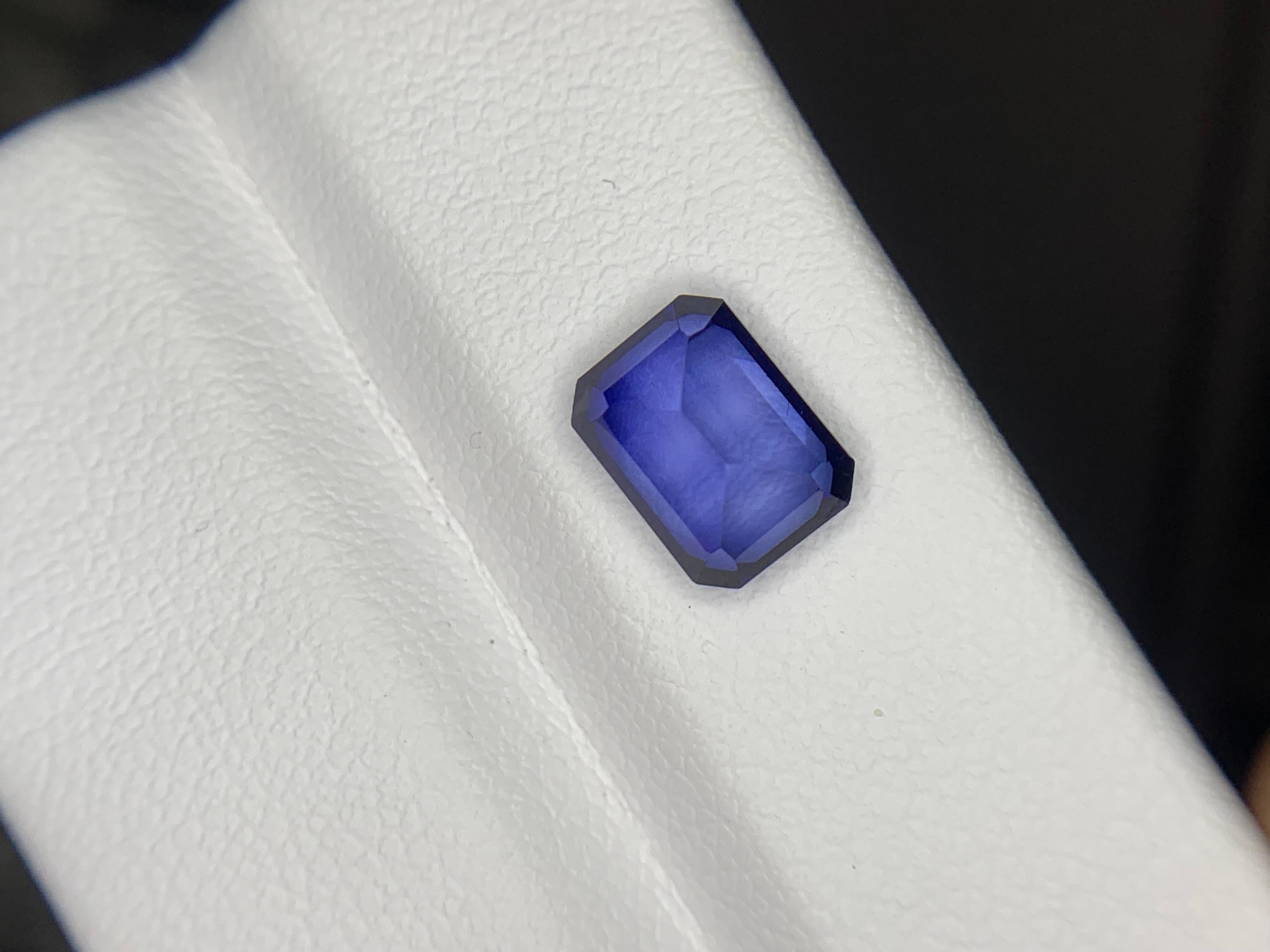 Taglio smeraldo 2,05 Carati Nature Gemma di tanzanite sciolta taglio smeraldo in vendita