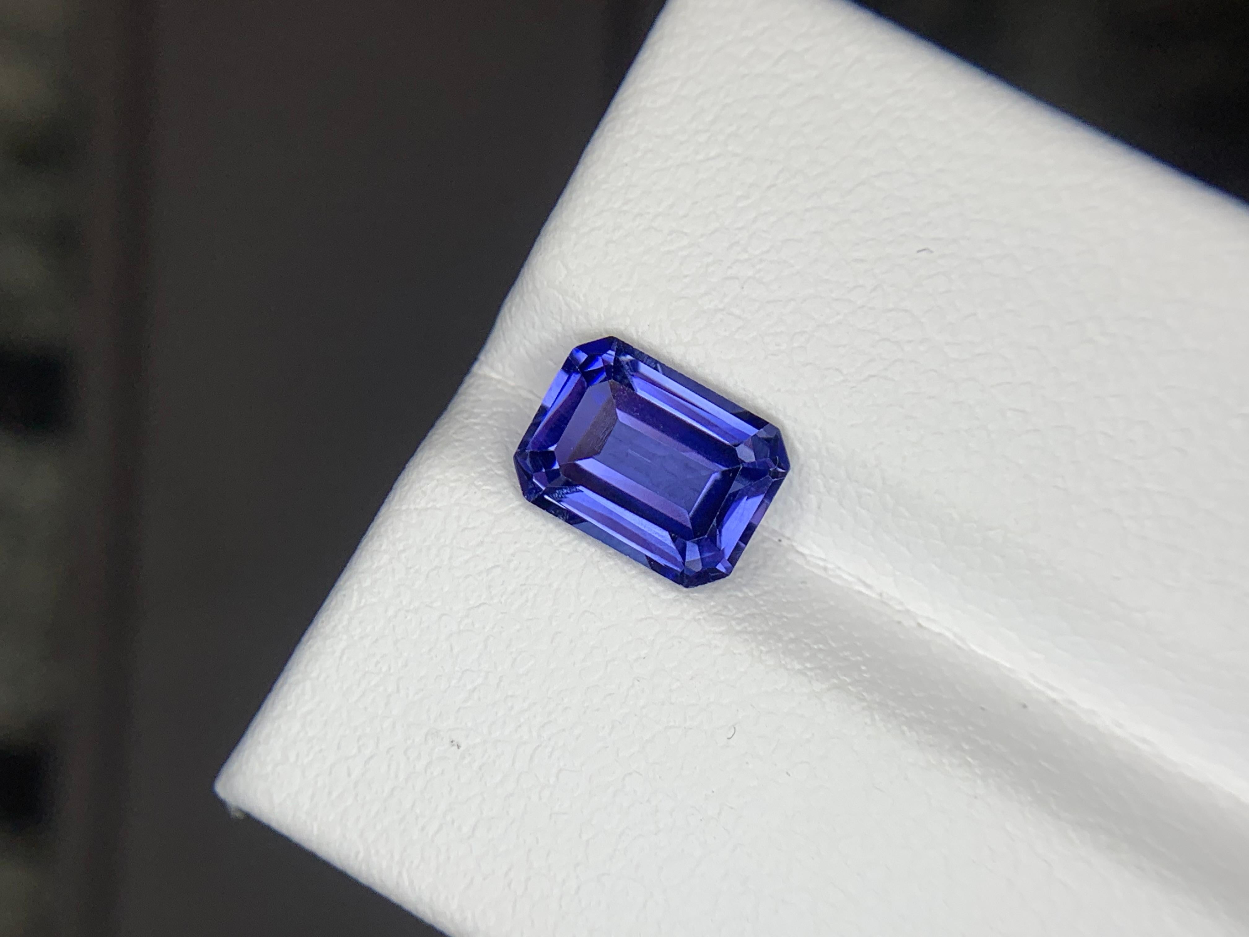 2,05 Carati Nature Gemma di tanzanite sciolta taglio smeraldo In condizioni Nuovo in vendita a Brisbane, AU