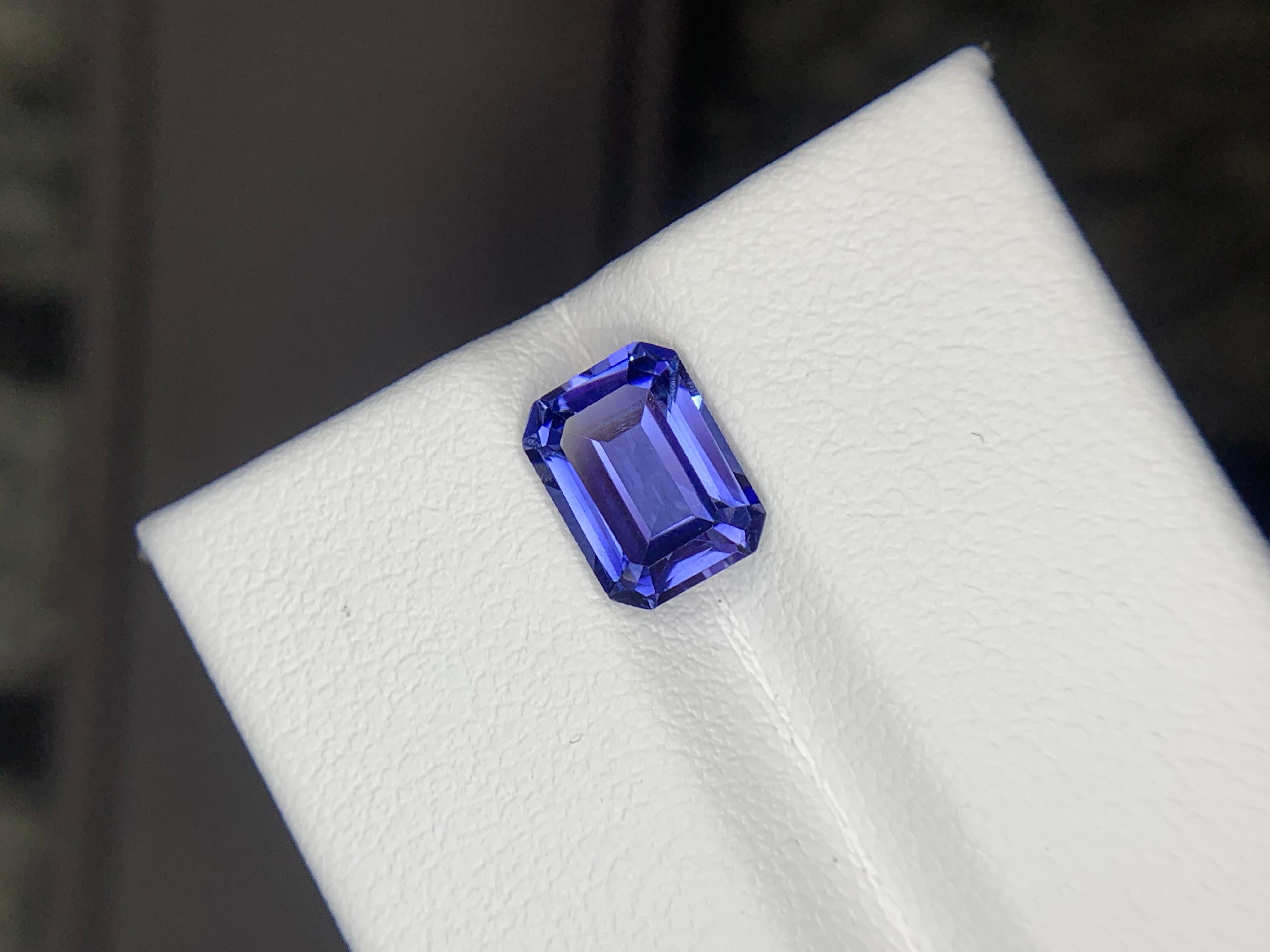 da uomo o donna 2,05 Carati Nature Gemma di tanzanite sciolta taglio smeraldo in vendita