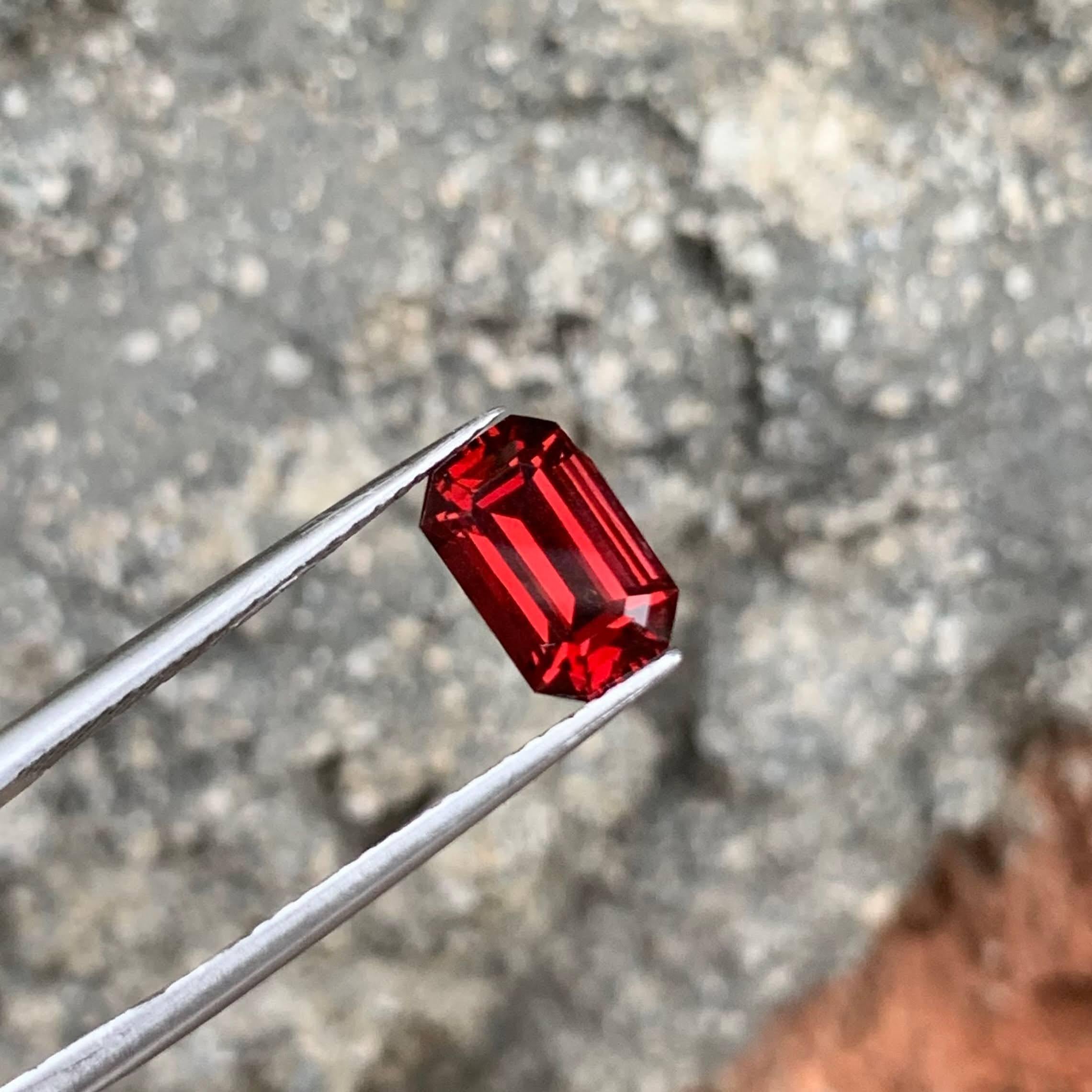 Women's or Men's 2.05 Carats Red Loose Garnet Stone Emerald Cut Natural Madagascar's Gemstone For Sale