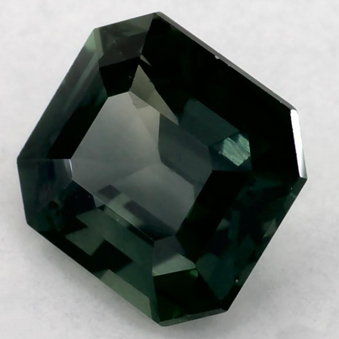 2.05 Ct Green Sapphire Octagon Cut Loose Gemstone (Achteckschliff) im Angebot