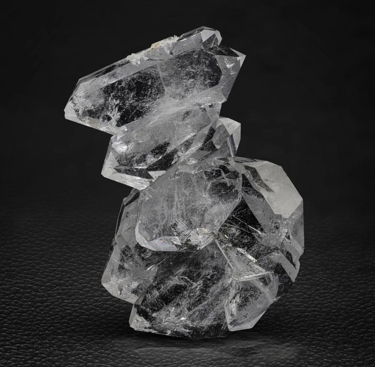 205 Grams Stacking Of Double Terminated Faden Quartz Crystals From Pakistan In Good Condition For Sale In Peshawar, PK