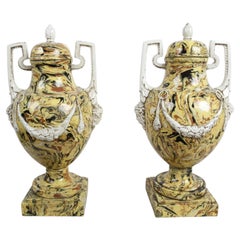 Urne italiane neoclassiche in agata da 20,5", con coperchio e festoni – Meiselman Imports