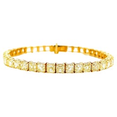 20.50 Carat Natural Asscher Cut Yellow Diamond Tennis Bracelet, 18K Yellow Gold