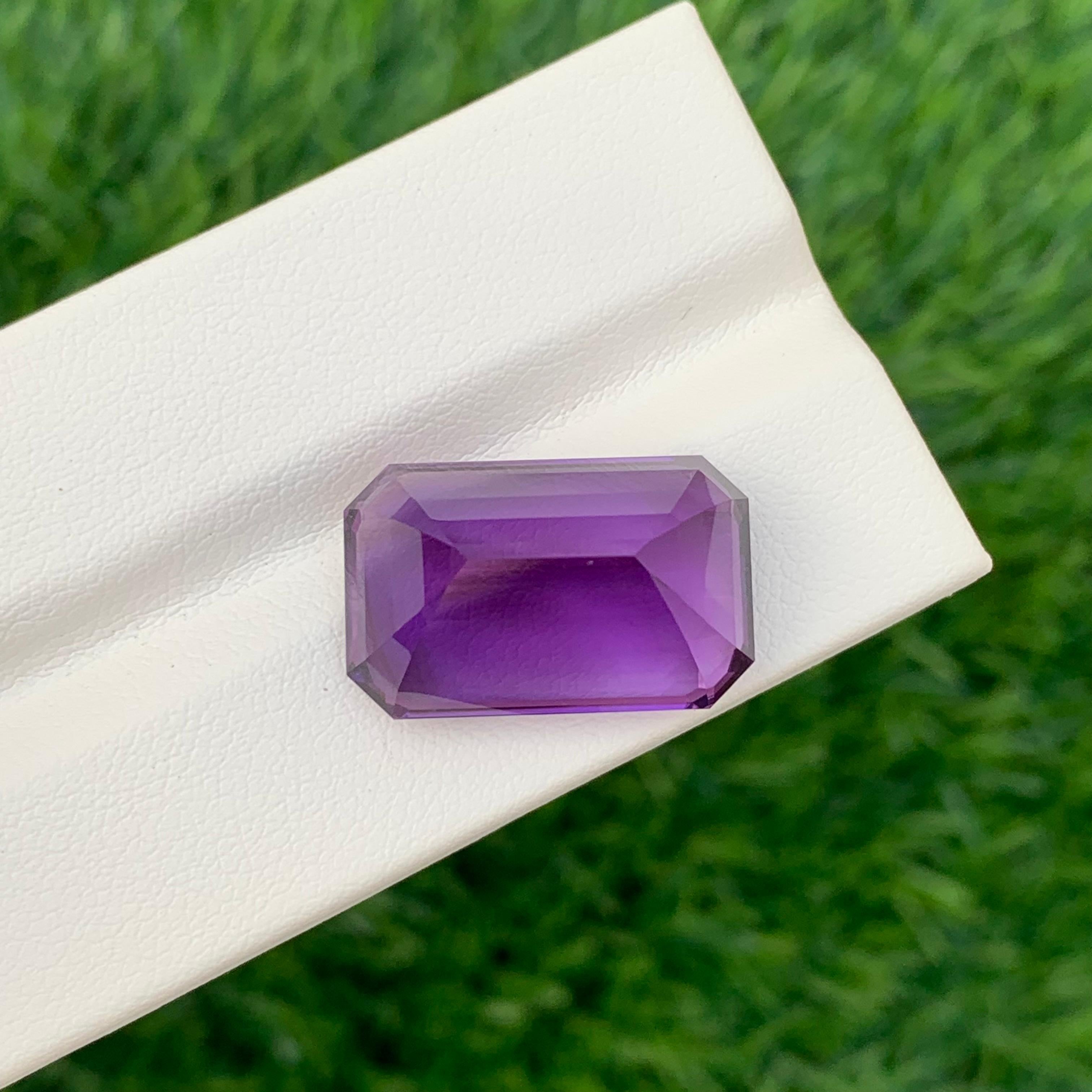 20,50 Karat natürlicher loser tief lila Amethyst Smaragd Form Edelstein im Angebot 5