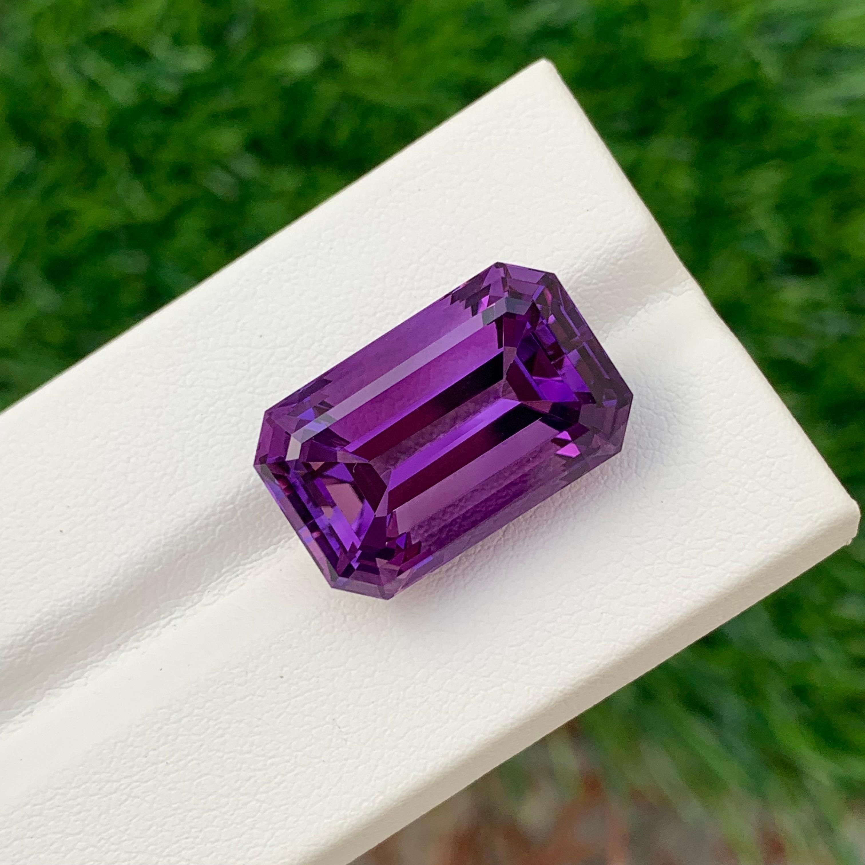 20,50 Karat natürlicher loser tief lila Amethyst Smaragd Form Edelstein im Angebot 2