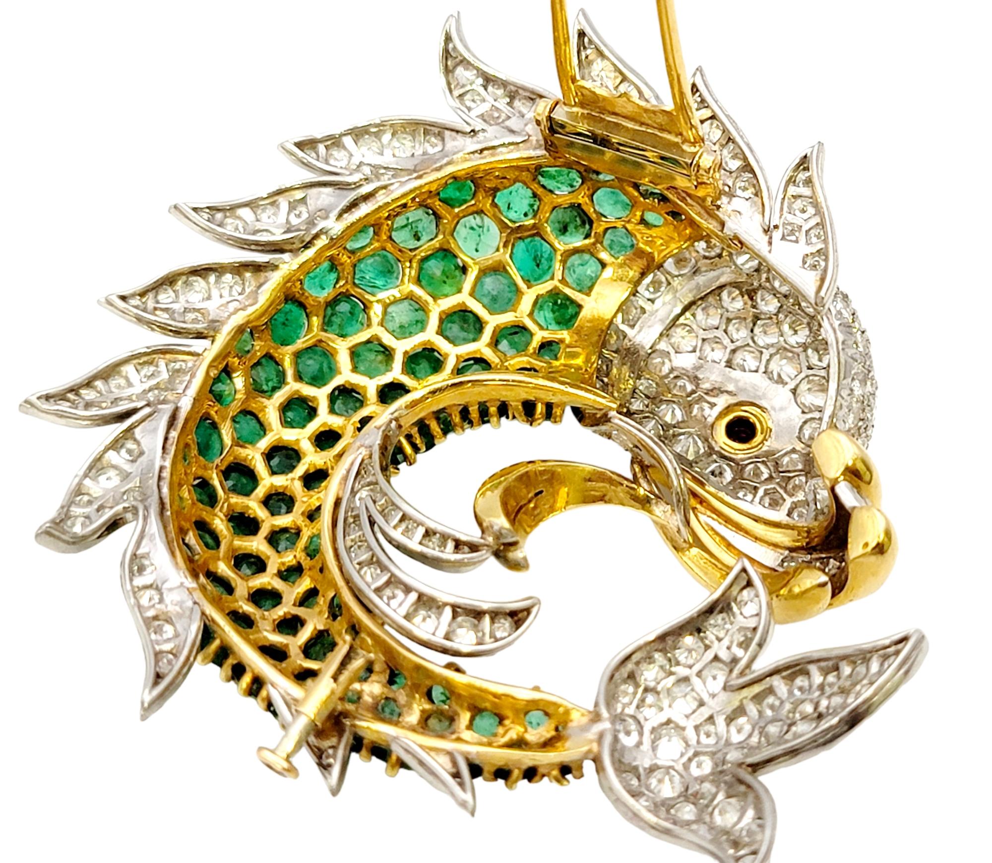 20.50 Carats Total Emerald, Diamond and Ruby Fish Brooch in 18 Karat Gold  For Sale 5