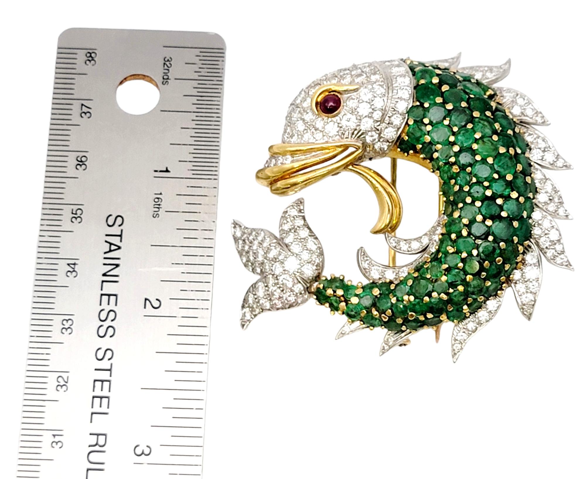 20.50 Carats Total Emerald, Diamond and Ruby Fish Brooch in 18 Karat Gold  For Sale 8