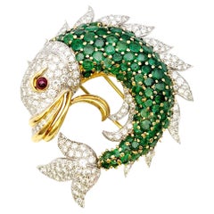 20.50 Carats Total Emerald, Diamond and Ruby Fish Brooch in 18 Karat Gold 