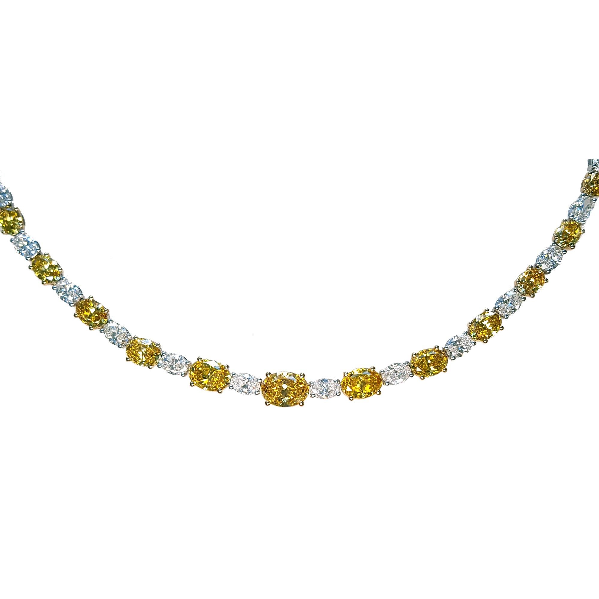 Contemporary 20.55 Carat Red Carpet Fancy Vivid Yellow & White Diamonds Necklace, 18K Gold.