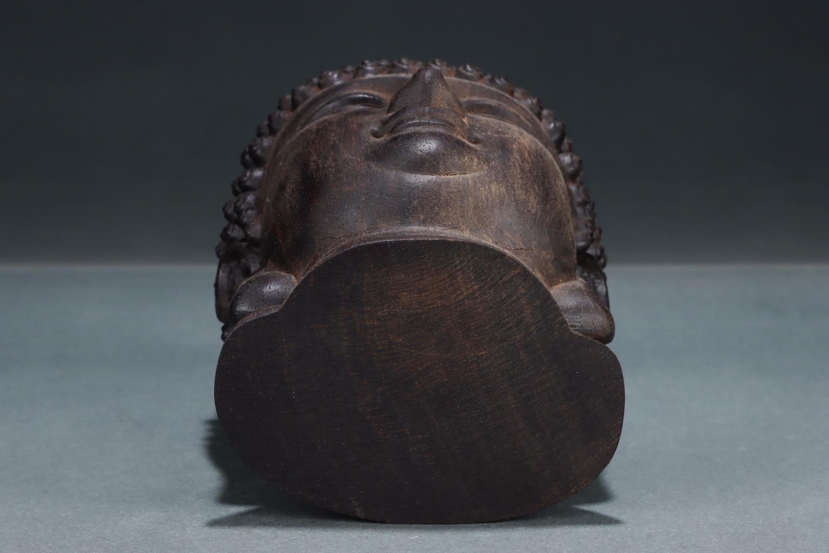 20.5cm Vintage Asian Agarwood Engraving Buddha Head For Sale 1