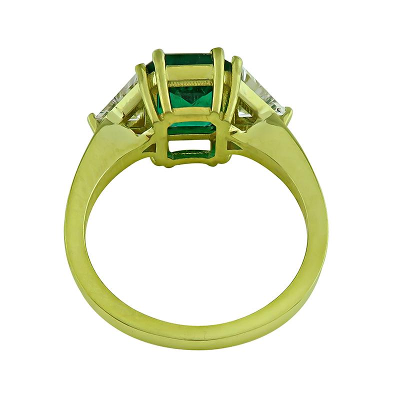 2.05ct Colombian Emerald 0.75ct Diamond Ring In Good Condition For Sale In New York, NY