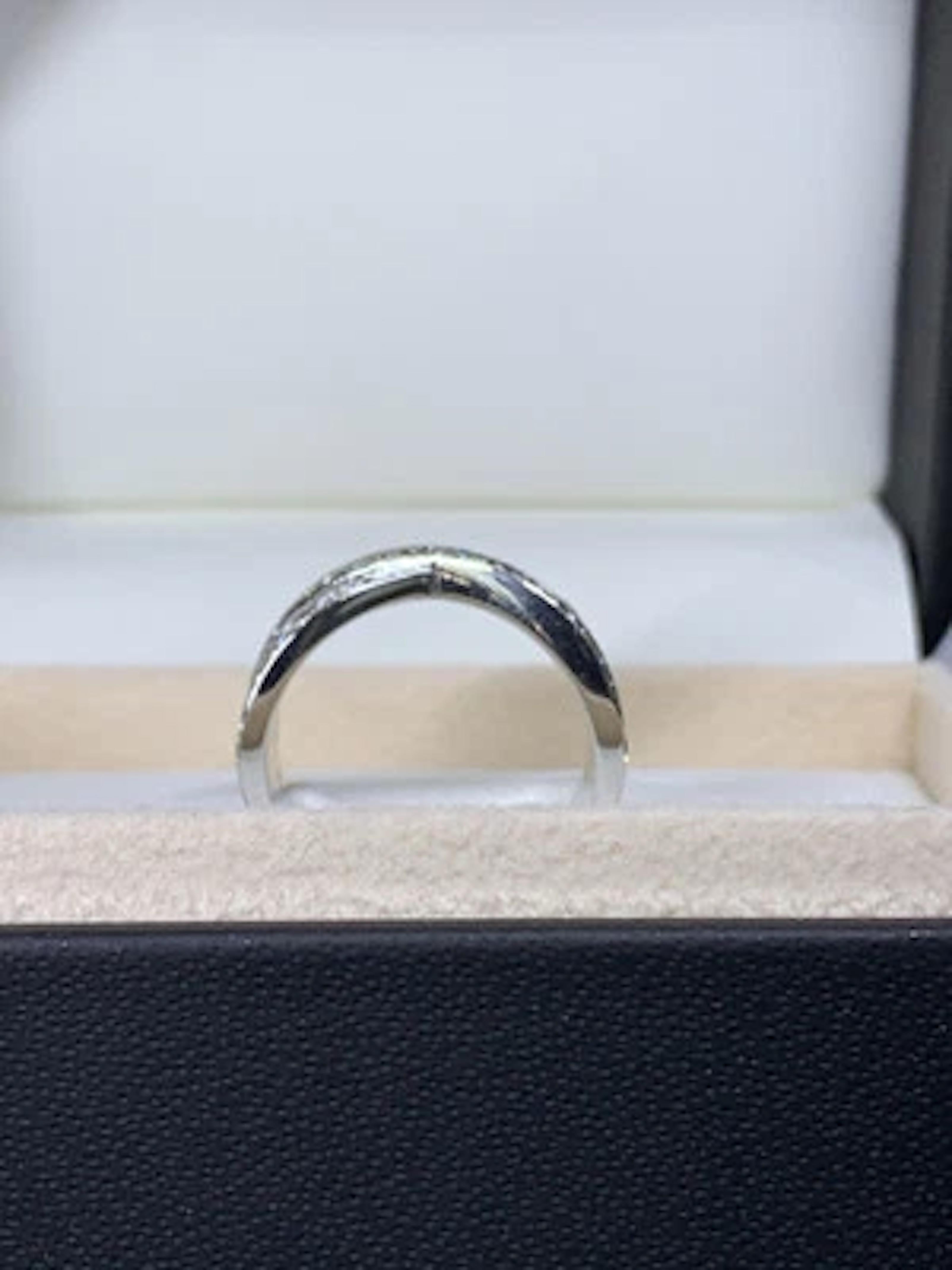 Anillo de compromiso de platino grande y grueso con diamantes de 2,05 ct 14,2 g en Nuevo estado para la venta en London, GB