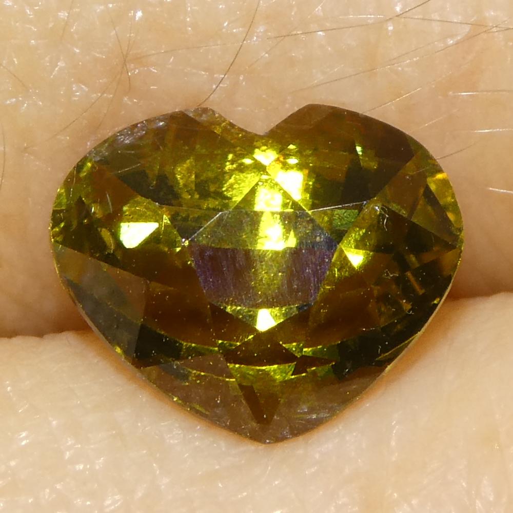 Crisoberilo amarillo verdoso de corazón de 2,05 ct certificado GIA sin calentar en venta 6