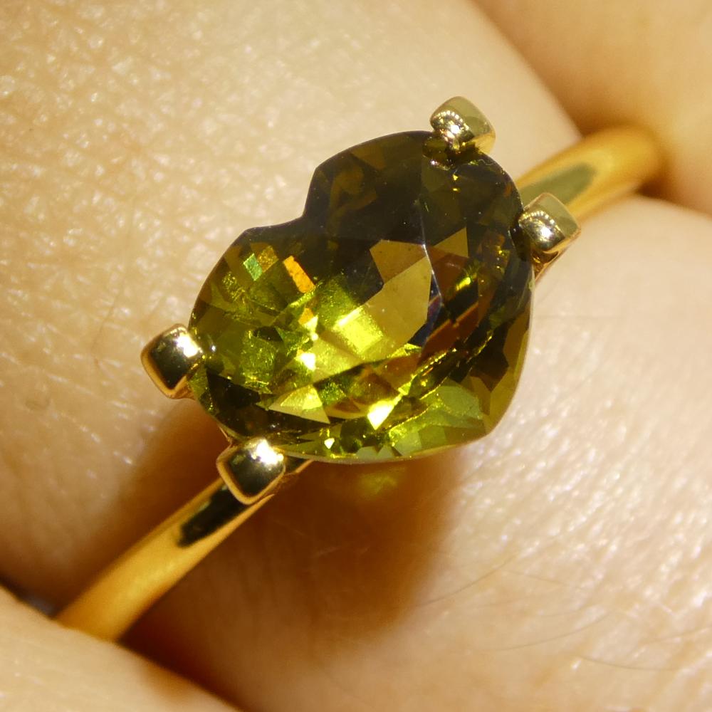Crisoberilo amarillo verdoso de corazón de 2,05 ct certificado GIA sin calentar Corte de corazón en venta