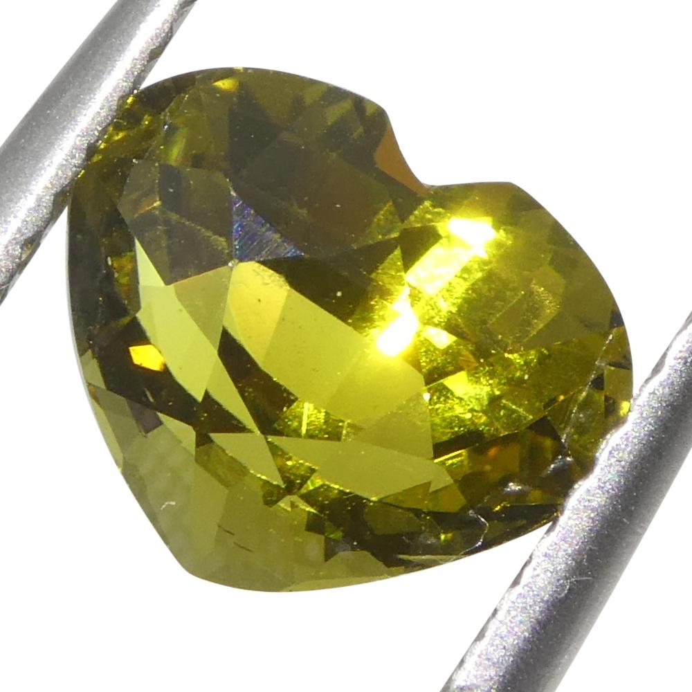 Crisoberilo amarillo verdoso de corazón de 2,05 ct certificado GIA sin calentar en Nuevo estado para la venta en Toronto, Ontario