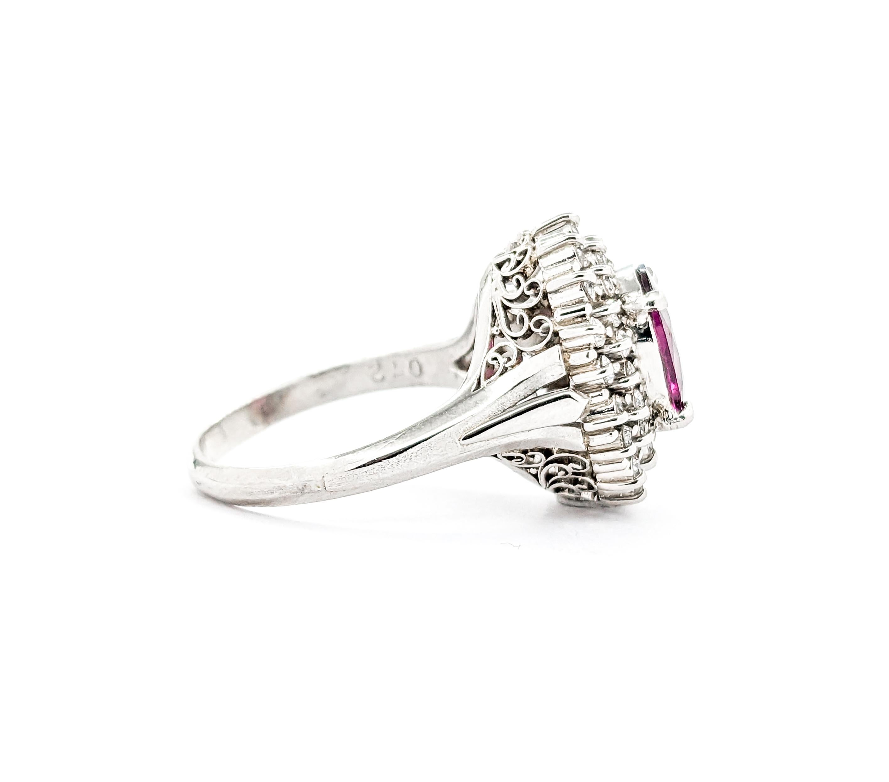 2,05ct Oval lila Granat & Diamant Ring in Platin im Angebot 1