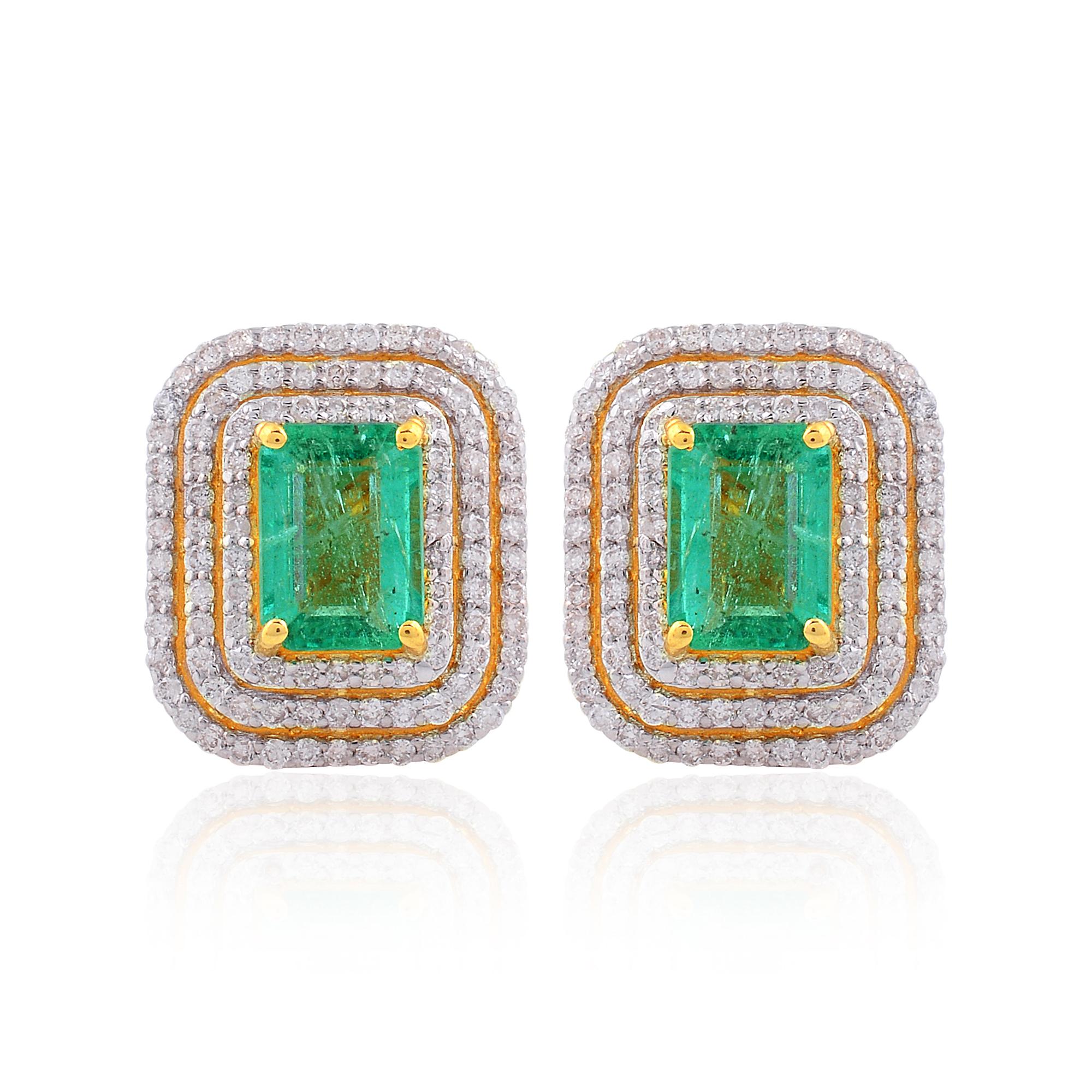 2.05ct Emeraude Zambienne Diamant Double Halo 0.80ct Boucles d'oreilles or jaune 18k Pour femmes en vente