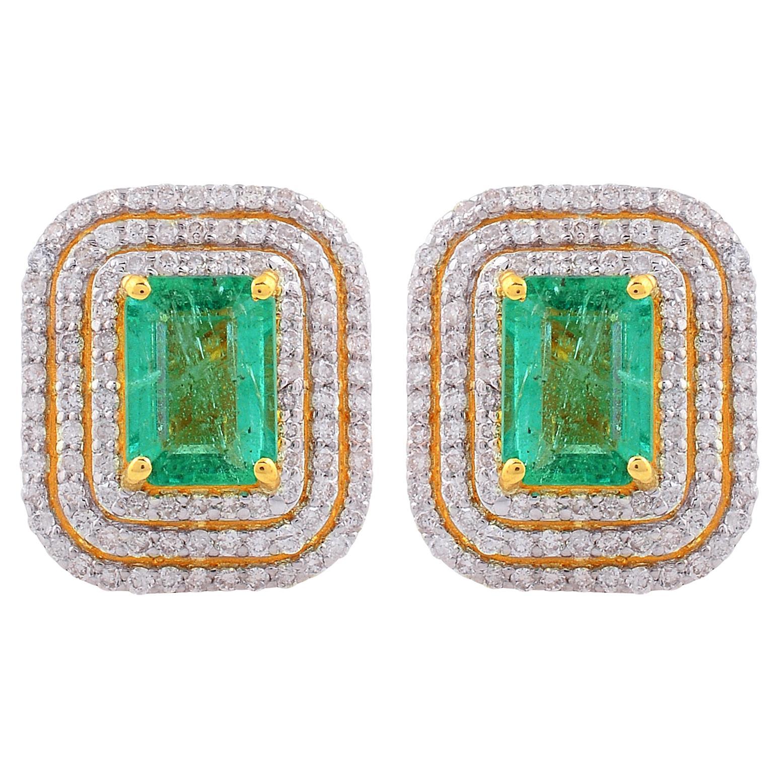 2.05ct Emeraude Zambienne Diamant Double Halo 0.80ct Boucles d'oreilles or jaune 18k en vente