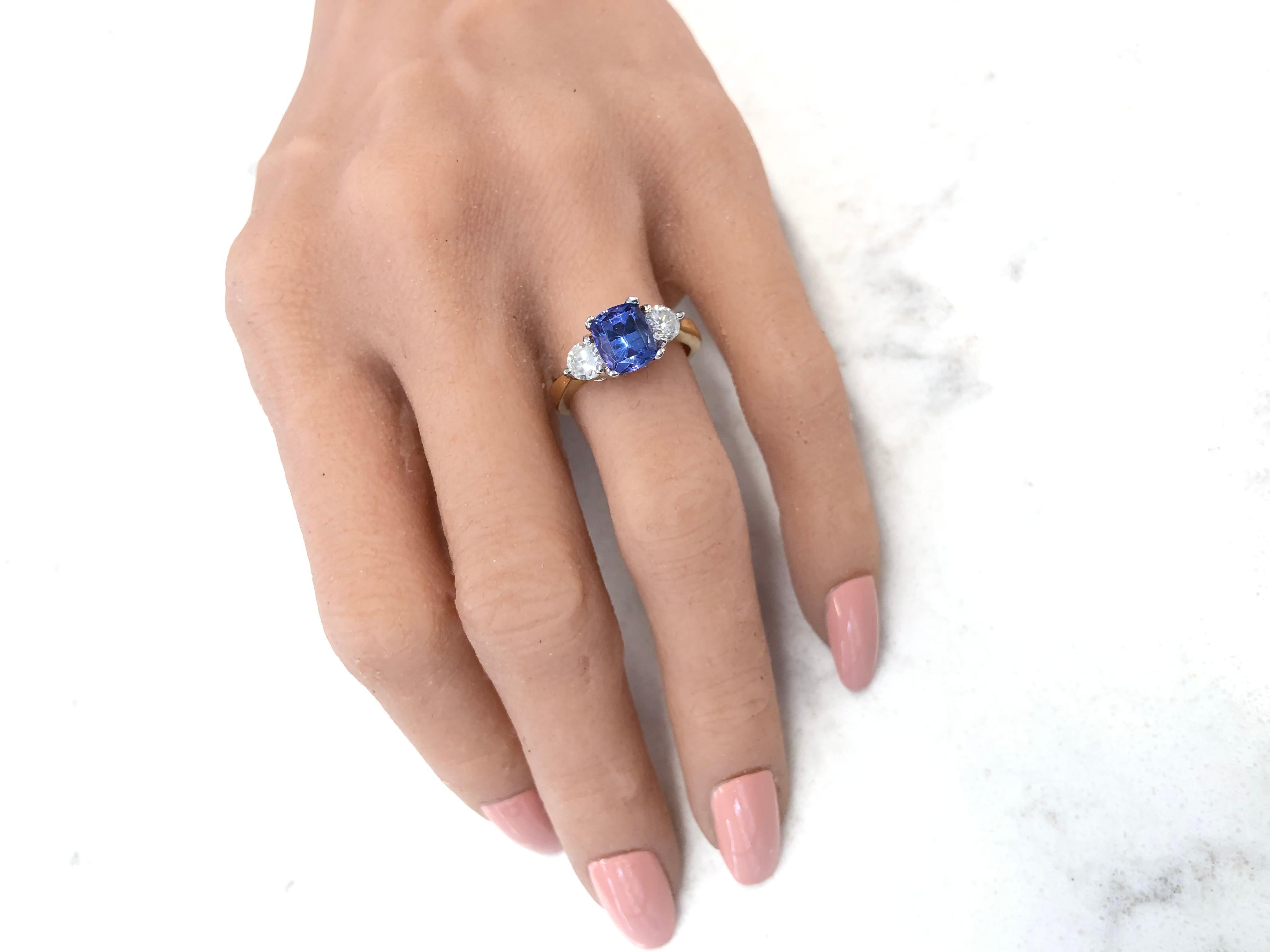 2.06 Carat Cushion Tanzanite and Diamond Yellow Gold Cocktail Ring 2