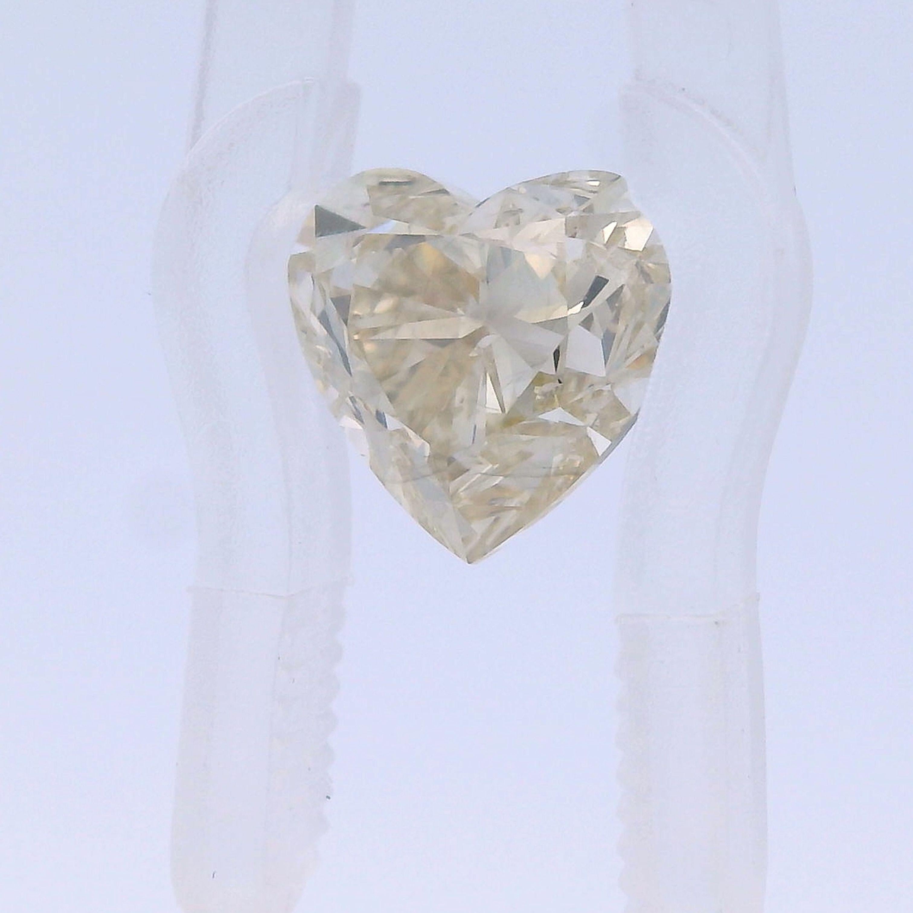 Heart Cut 2.06 carat Heart Shaped Natural Yellow Diamond For Sale