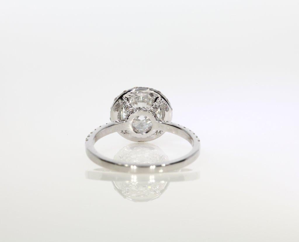 2.06 Carat Round Cut Diamond Engagement Ring on 14 Karat White Gold In New Condition For Sale In New York, NY