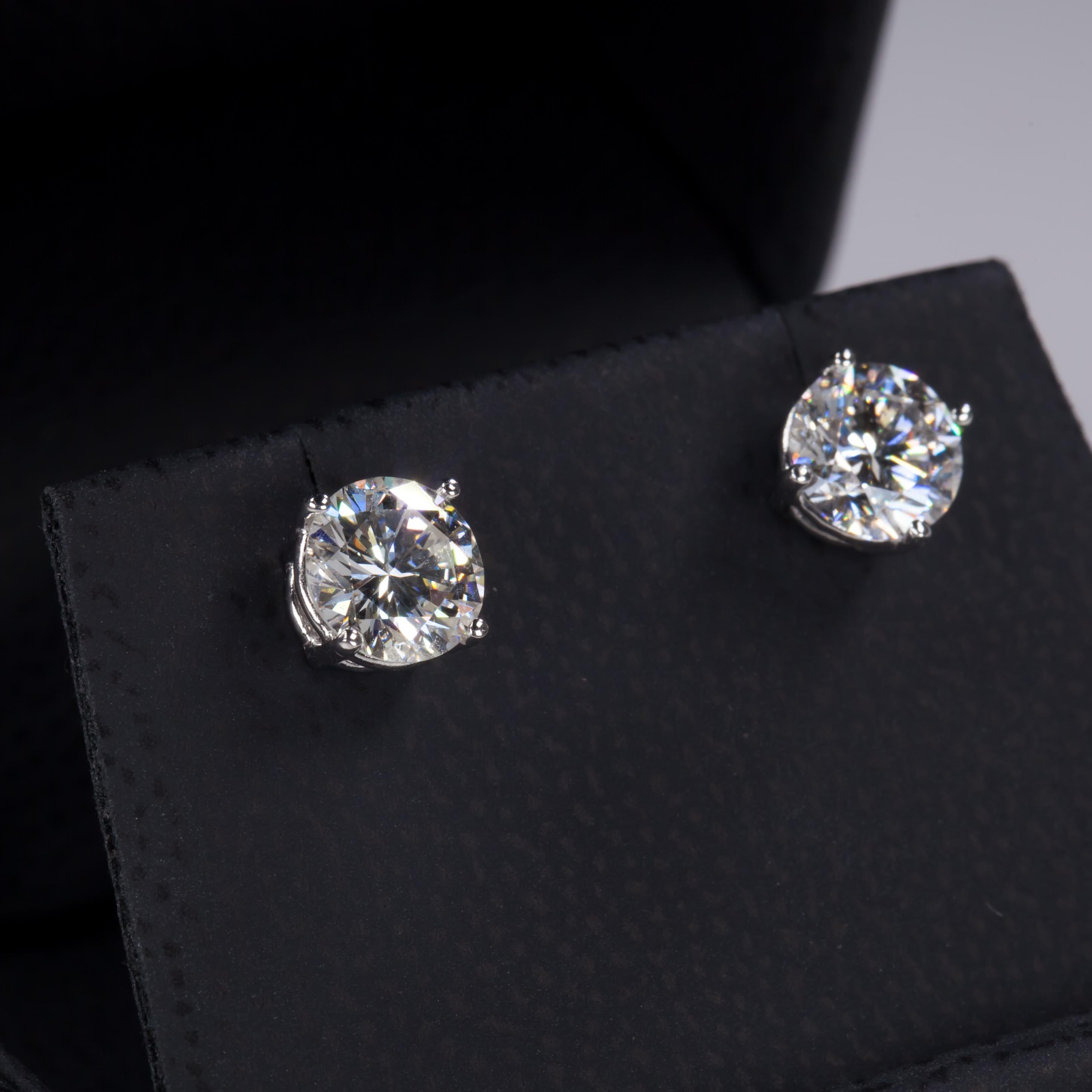 2.06 Carat Round Diamond Stud Four Prong Earrings in 14 Karat White Gold G-H/SI1 In Excellent Condition In Sherman Oaks, CA