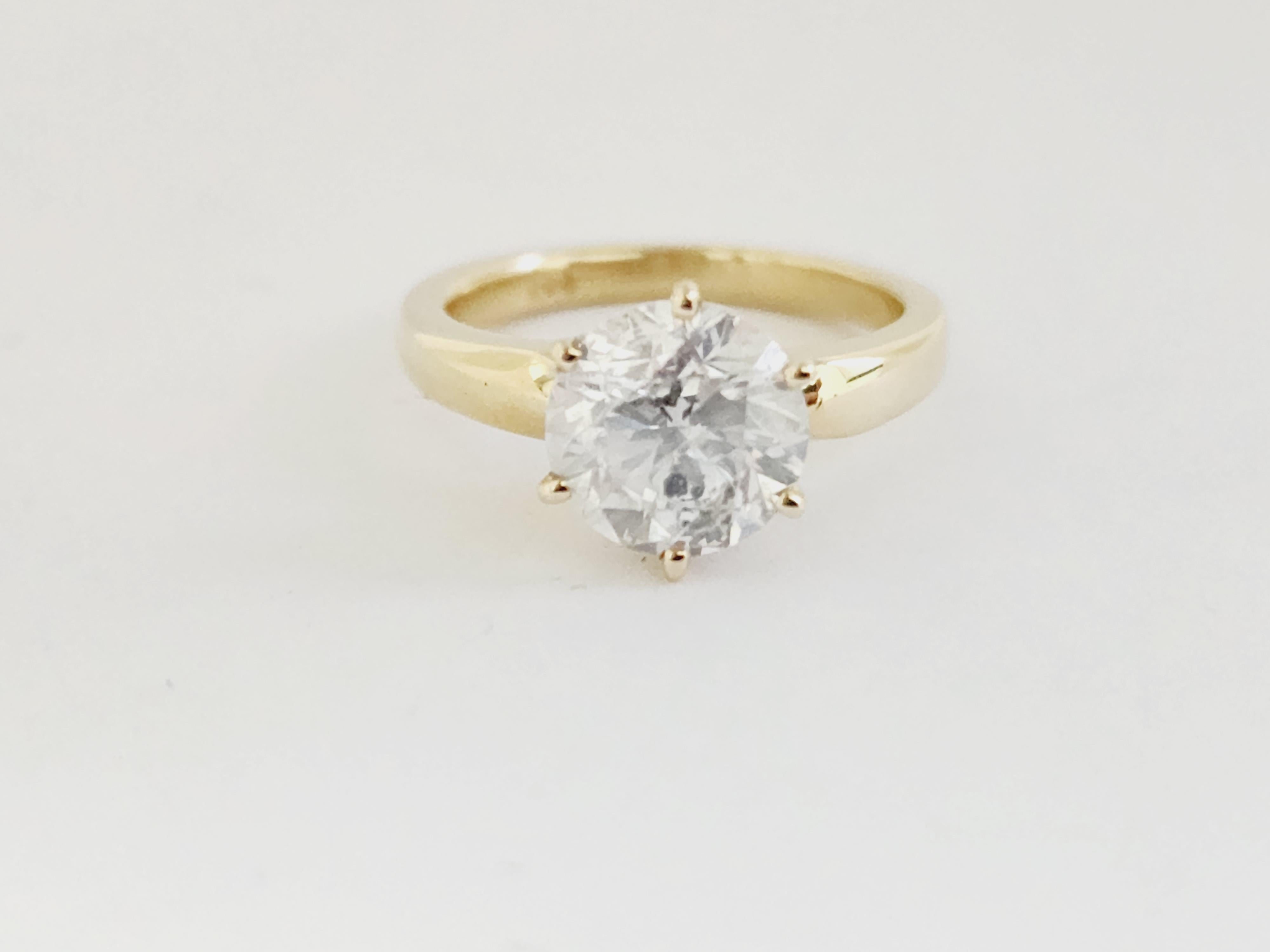 2.06 Carat Round Natural Diamond Ring Yellow Gold 14 Karat In New Condition For Sale In Great Neck, NY