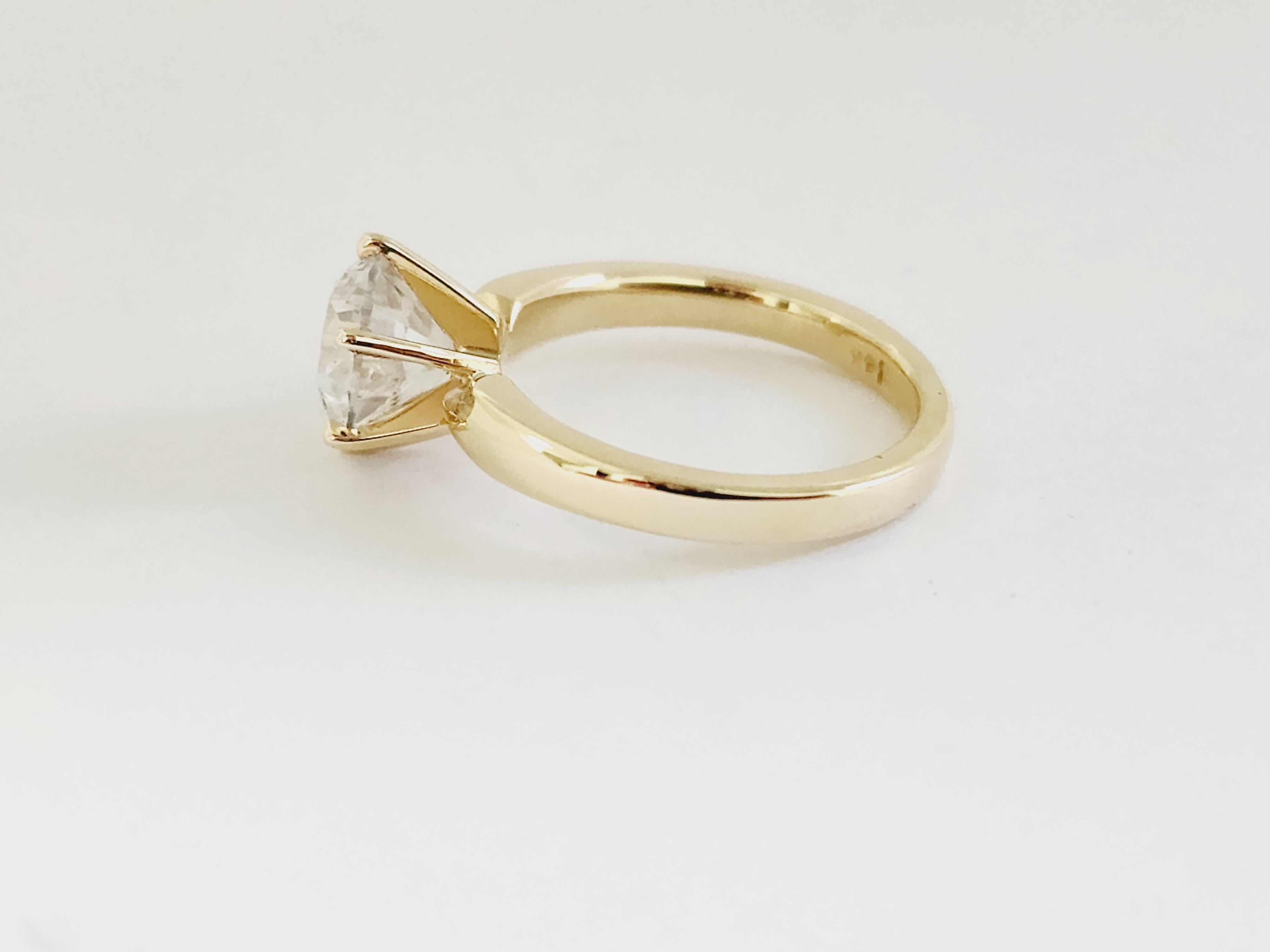 2.06 Carat Round Natural Diamond Ring Yellow Gold 14 Karat For Sale 1