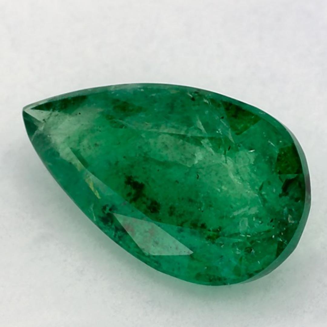 2.06 Ct Emerald Pear Loose Gemstone (Tropfenschliff) im Angebot