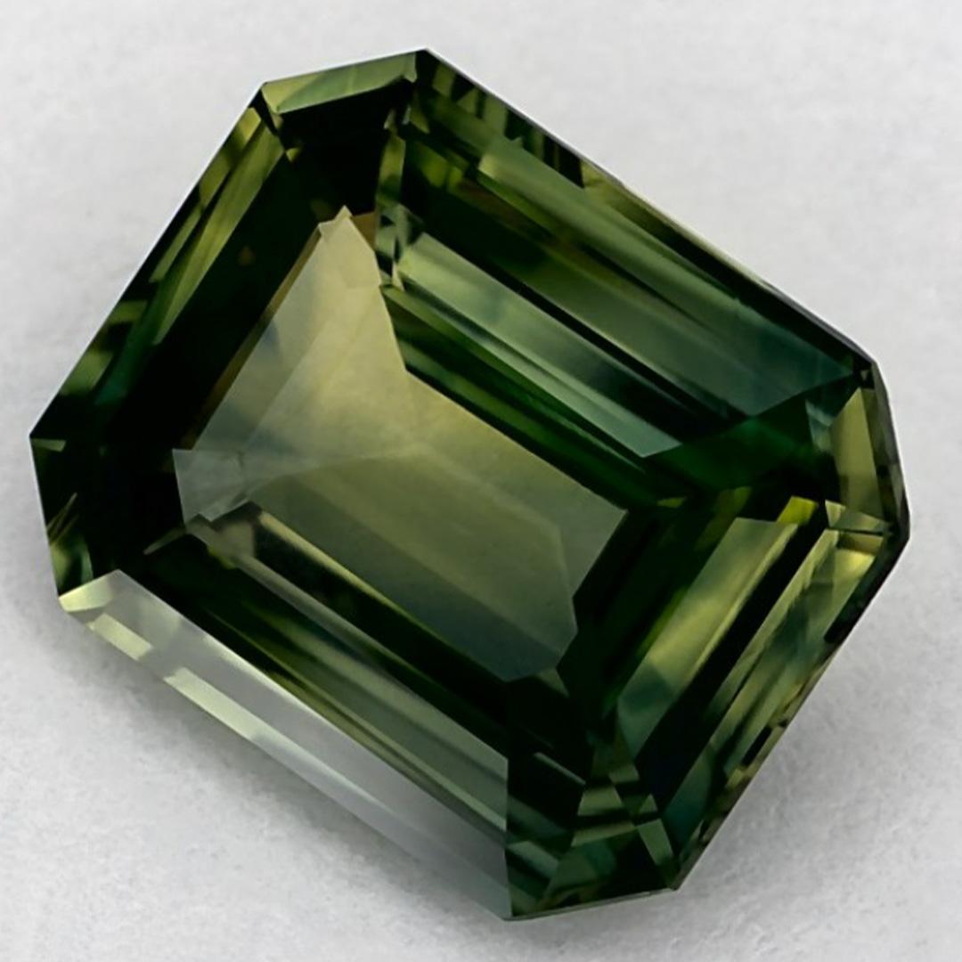 Taglio smeraldo 2.06 carati di zaffiro verde ottagonale sfuso in vendita