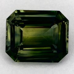 2.06 carati di zaffiro verde ottagonale sfuso