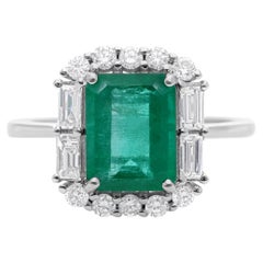 2,06 Ct sambischen Smaragd Diamant Halo 18k Weißgold Geburtsstein Ehering