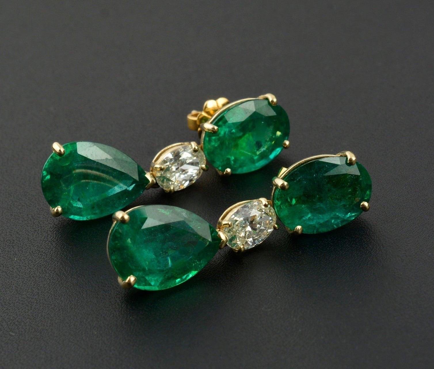 Mixed Cut 20.60 Carat Emerald Diamond 14 Karat Gold Earrings For Sale