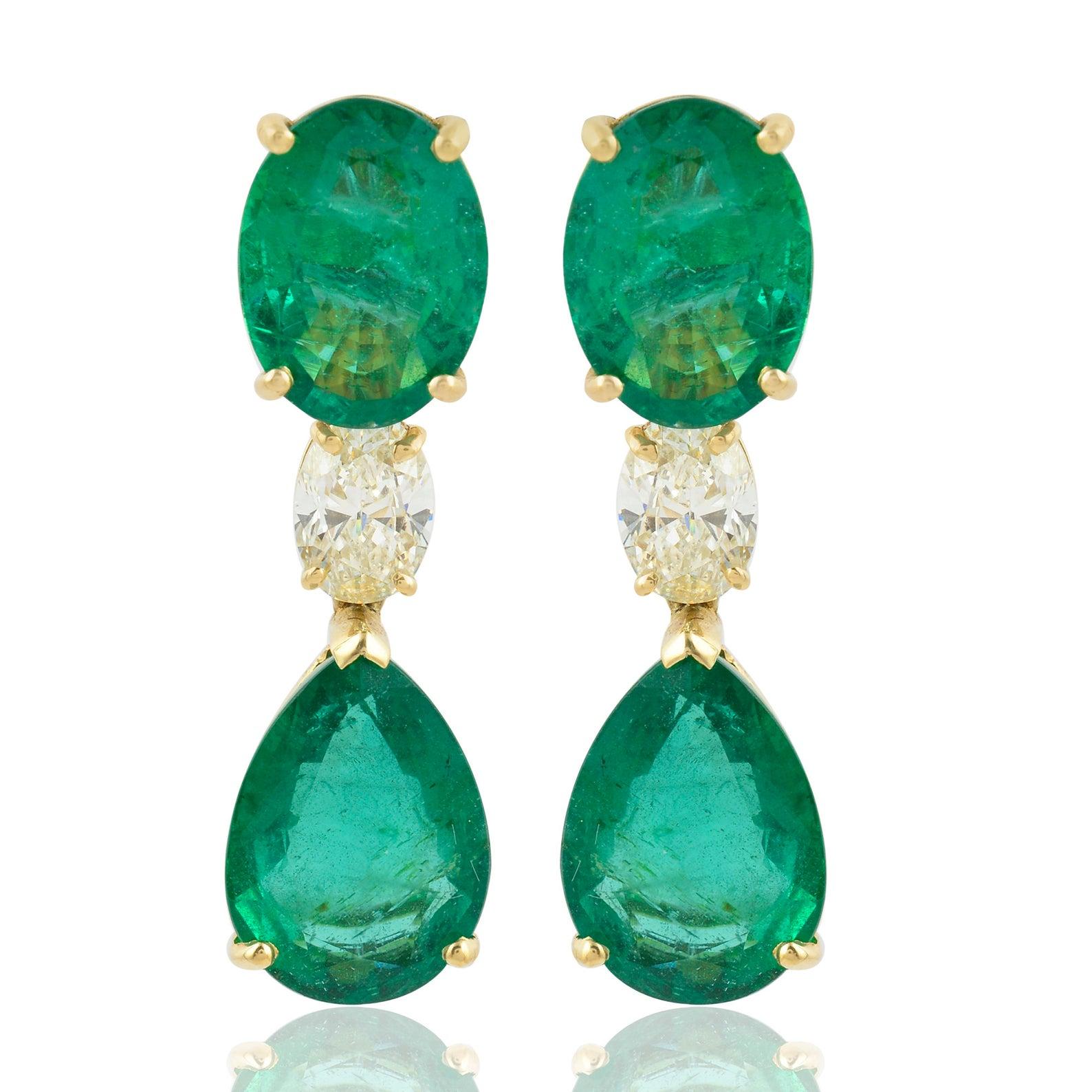 20.60 Carat Emerald Diamond 14 Karat Gold Earrings In New Condition For Sale In Hoffman Estate, IL