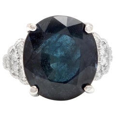 20.60 Carat Exquisite Natural Blue Sapphire and Diamond 14 Karat Gold Ring