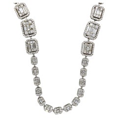 Collar largo de oro blanco con diamantes de 20.62 quilates