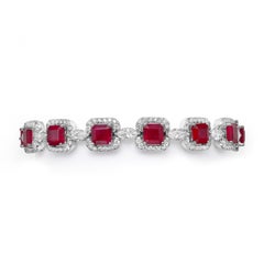 20.62 Carat Octagon Ruby Diamond 18 Karat White Gold Bracelet Bangle