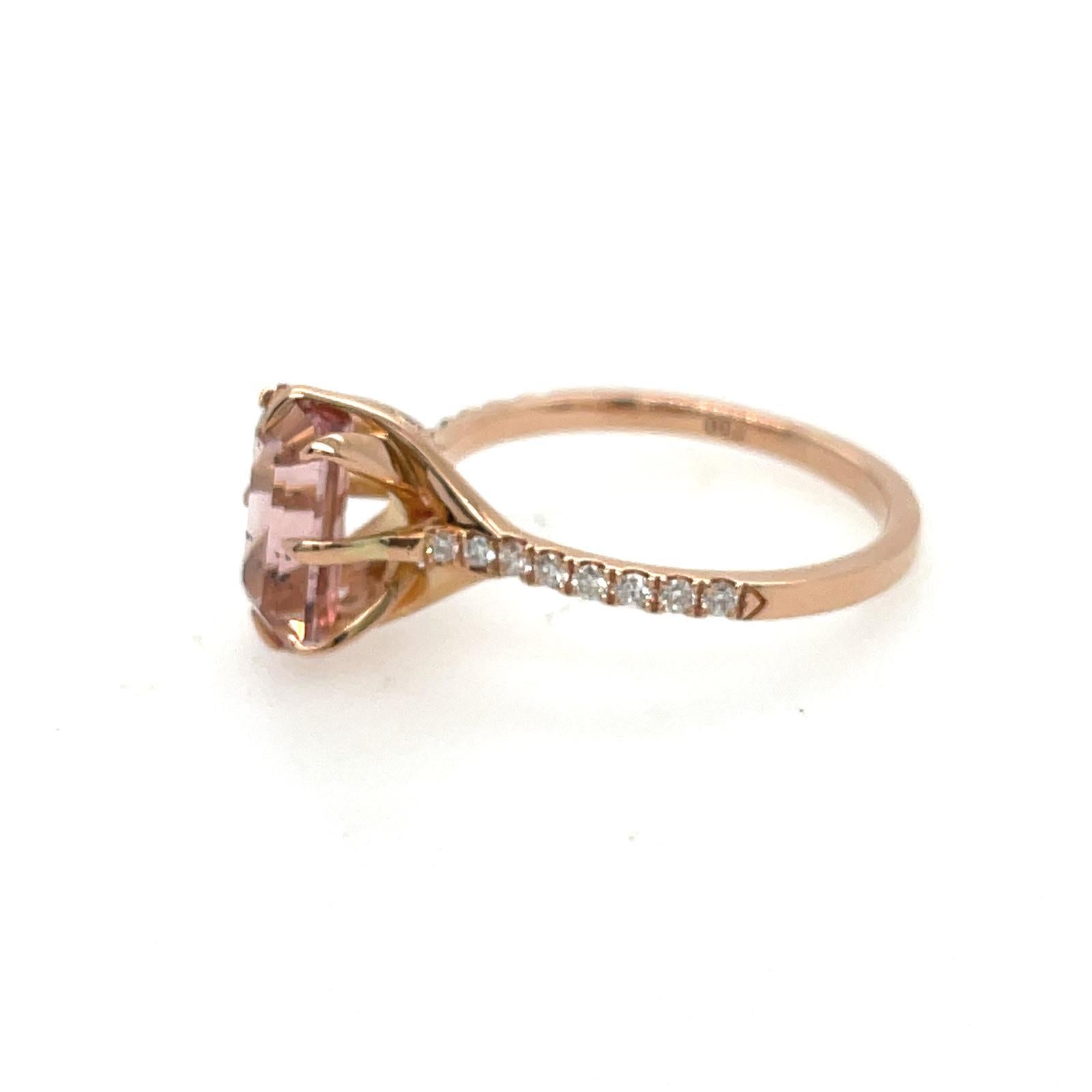 En venta: 2,06 quilates Anillo de turmalina rosa rubor y diamantes en oro rosa de 18 quilates   6