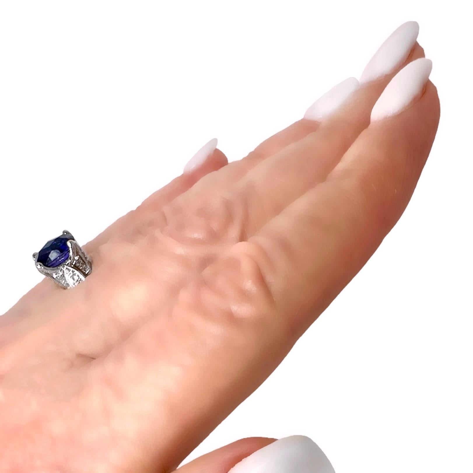 2,06 Karat Farbwechsel Blau-Viskose-Saphir in Weißgold mit Diamantbeschlägen gefasst im Angebot 5
