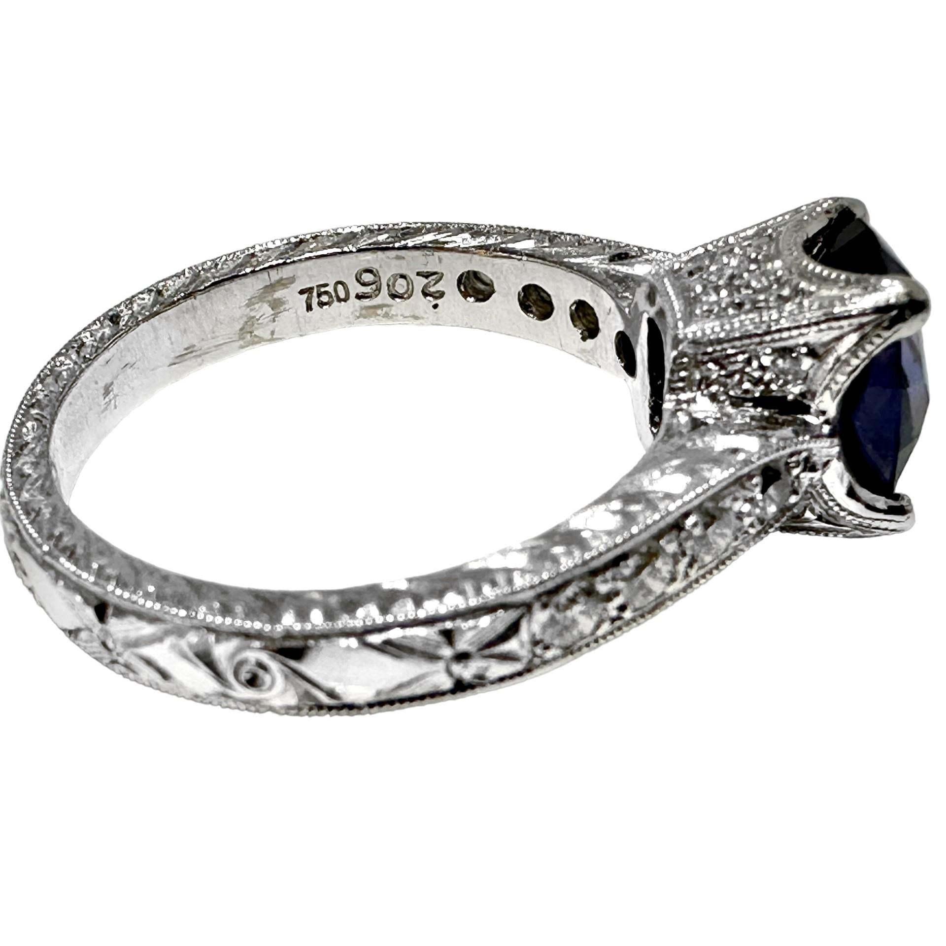 2,06 Karat Farbwechsel Blau-Viskose-Saphir in Weißgold mit Diamantbeschlägen gefasst (Moderne) im Angebot