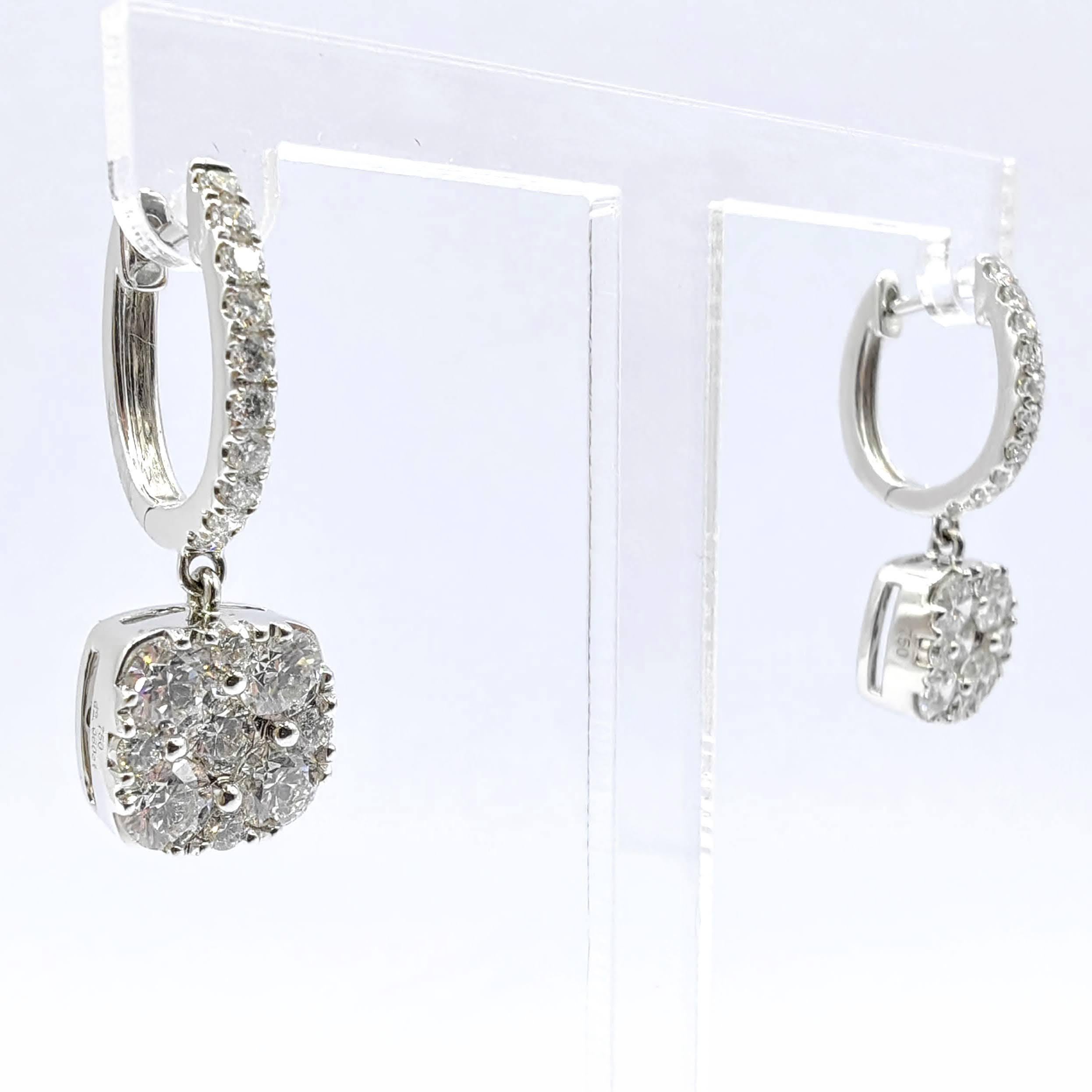 Taglio rotondo 2.06ct Cushion Cluster Illusion Diamond Drop Earrings in 18K White Gold in vendita