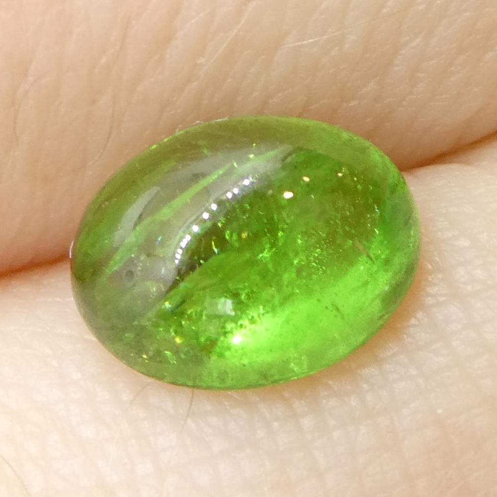 Granato ovale cabochon di tsavorite verde del Kenya, 2.06ct, non riscaldato in vendita 9
